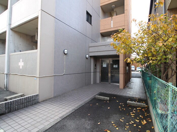 物件外観写真6　(外観写真)