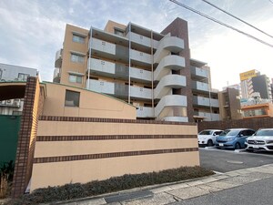 シャルマン高社外観写真