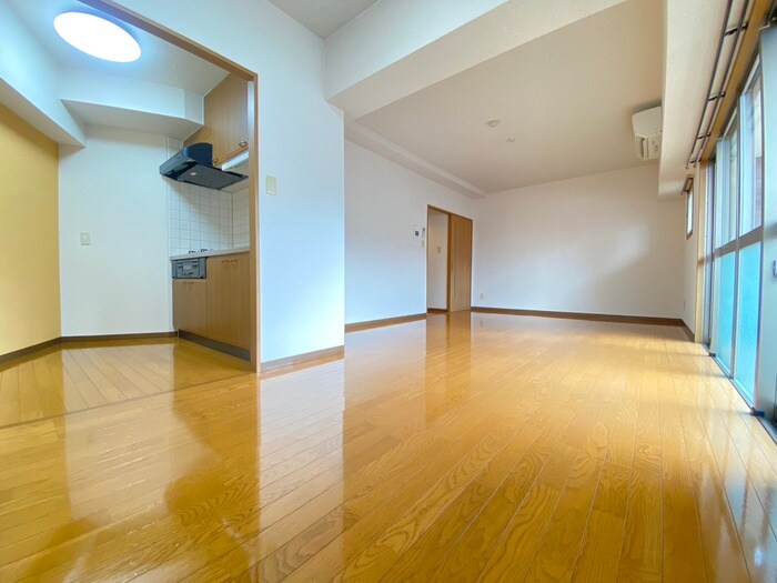 物件内観写真10　(居室)