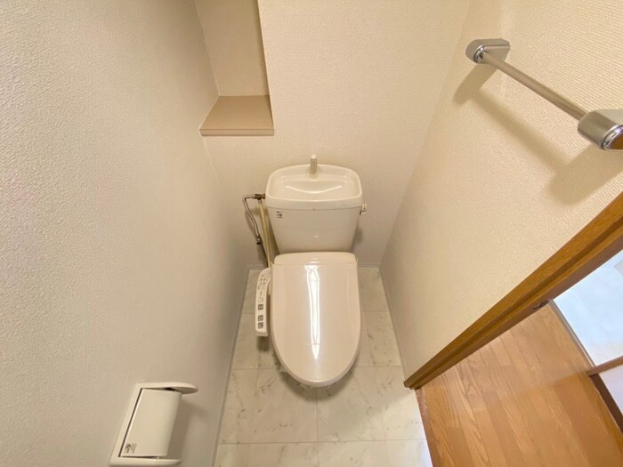 物件内観写真15　(トイレ)