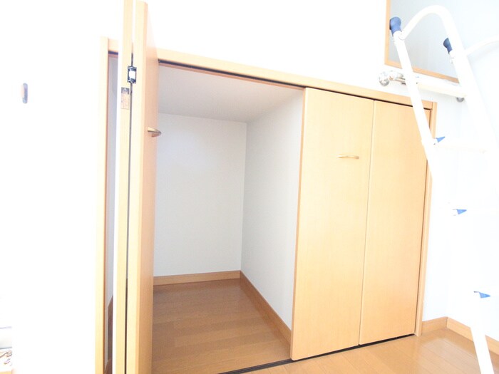 物件内観写真10　(収納)