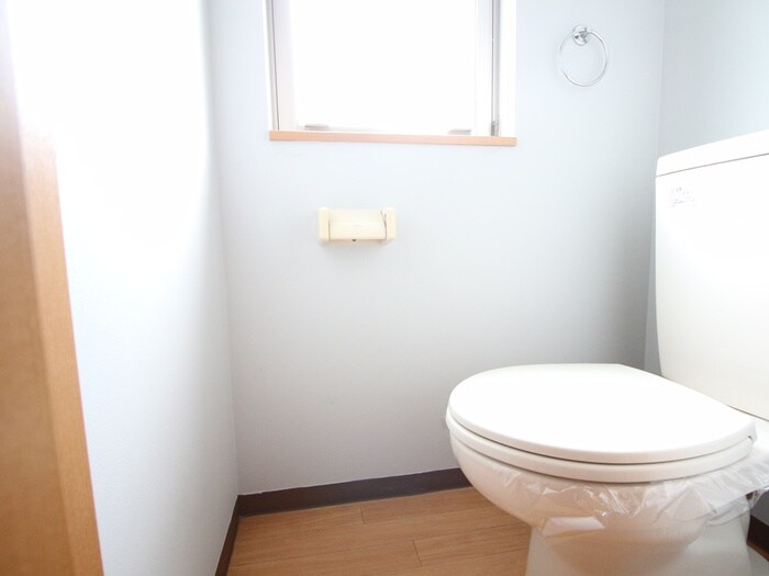 物件内観写真15　(トイレ)