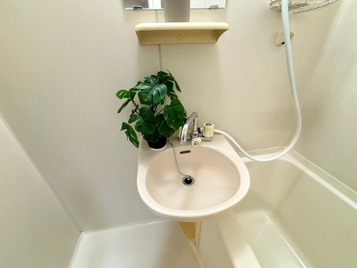 物件内観写真12　(洗面)