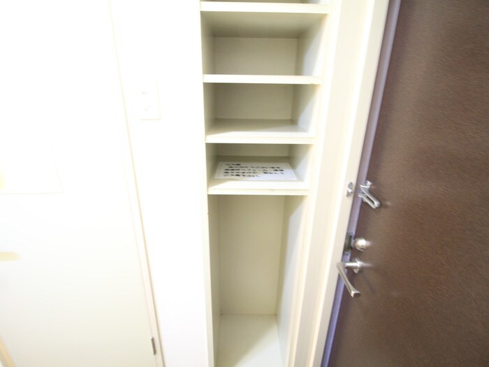 物件内観写真17　(靴箱)