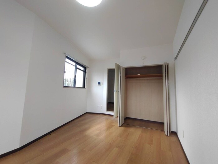 物件内観写真18　(居室)