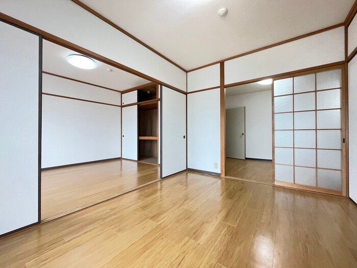 物件内観写真8　(居室)