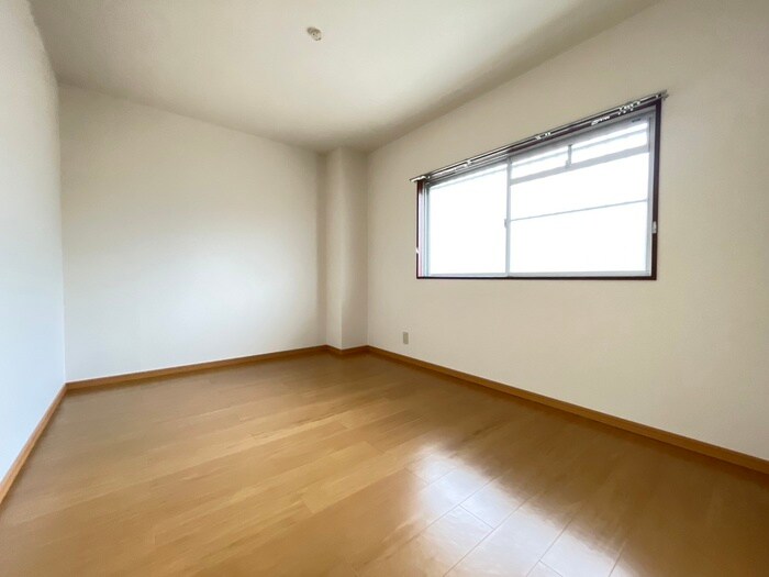 物件内観写真18　(居室)