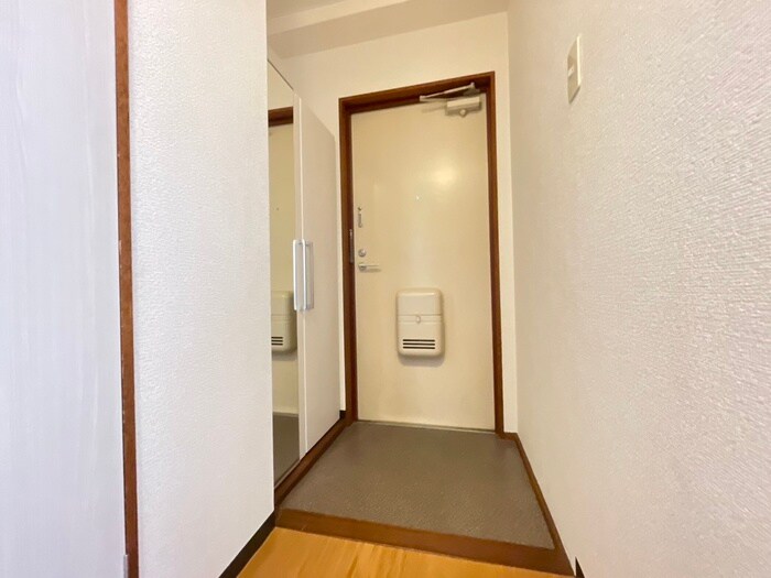 物件内観写真20　(玄関)