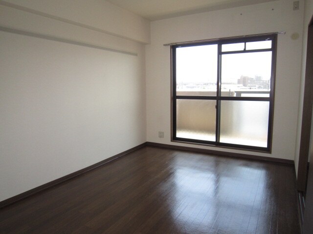 物件内観写真5　(居室)