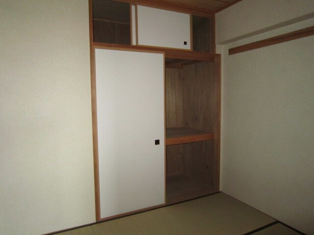 物件内観写真7　(収納)