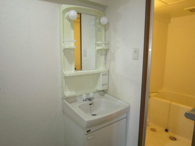 物件内観写真8　(洗面)