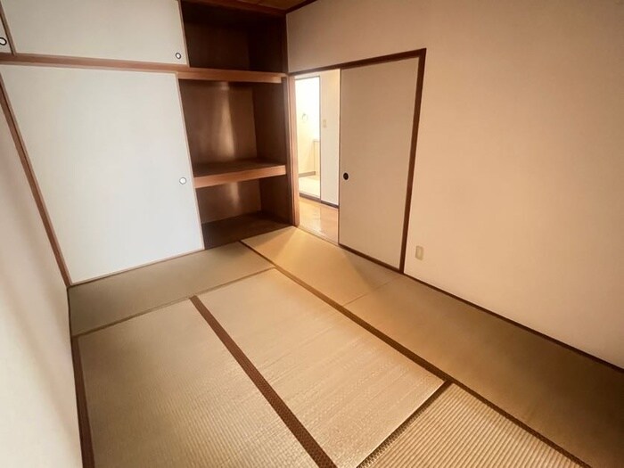 物件内観写真11　(居室)