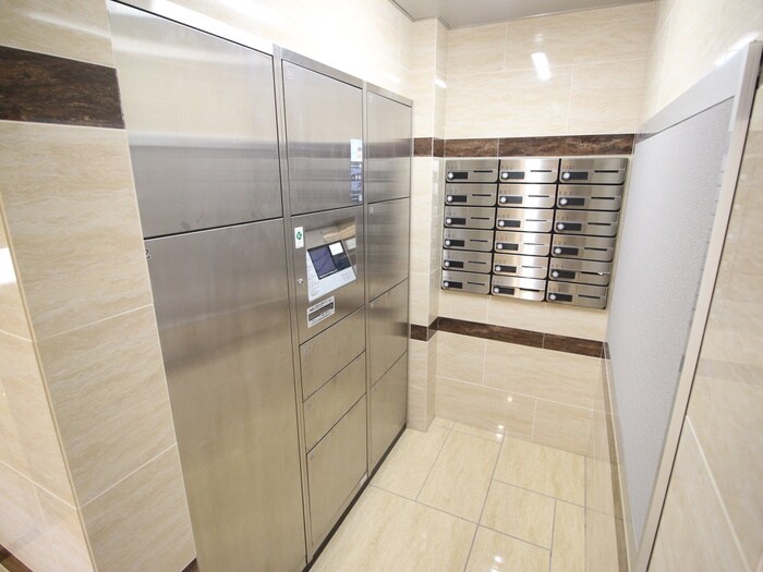 物件外観写真6　(建物設備)