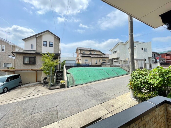 物件内観写真15　(室内からの展望)