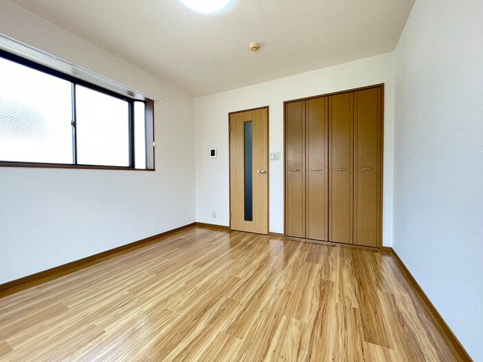 物件内観写真17　(居室)