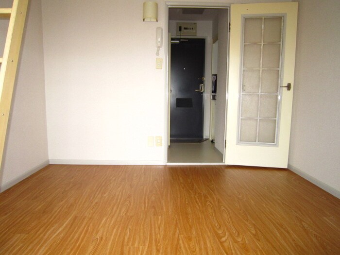 物件内観写真4　(居室)