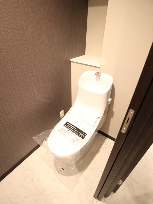 物件内観写真8　(トイレ)