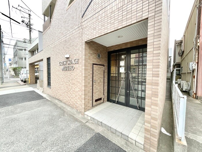 物件外観写真5　(エントランス部分)