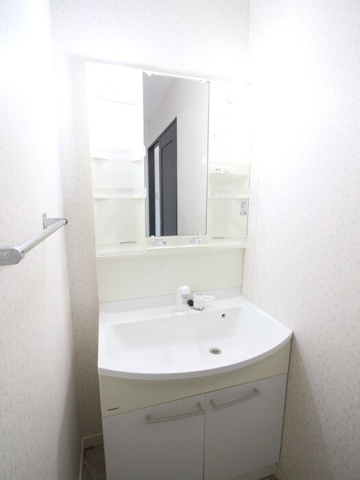 物件内観写真11　(洗面)