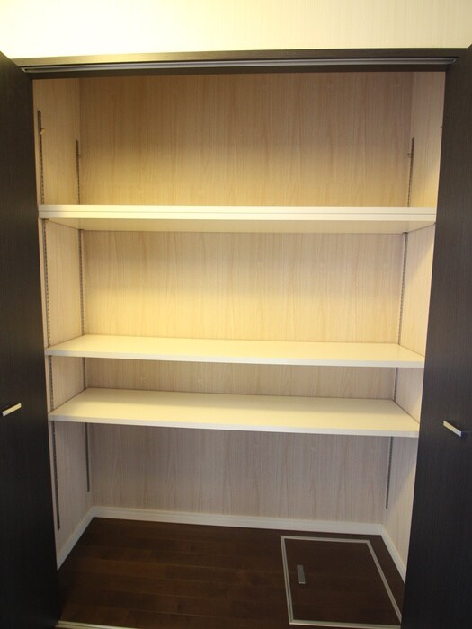 物件内観写真15　(収納)