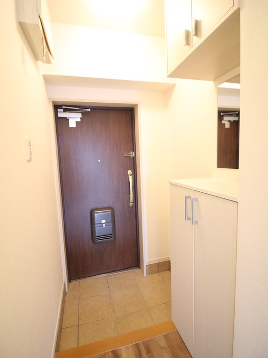 物件内観写真20　(玄関)