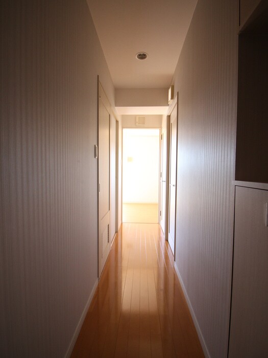 物件内観写真22　(廊下)