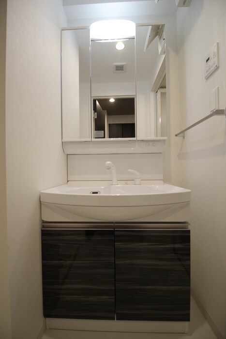 物件内観写真10　(洗面)