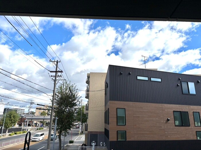 物件内観写真22　(室内からの展望)