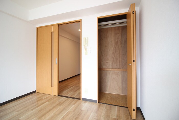 物件内観写真10　(収納)