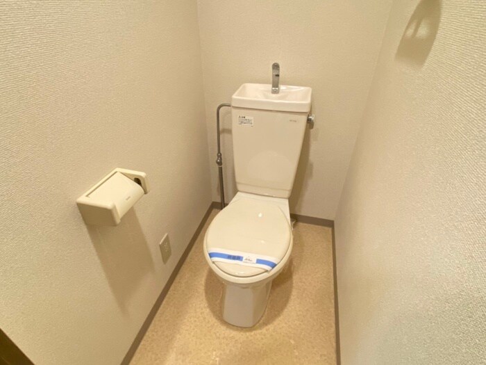 物件内観写真12　(トイレ)