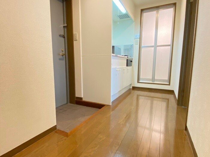 物件内観写真13　(廊下)