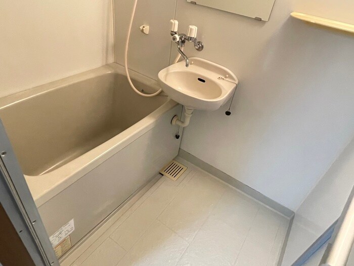 物件内観写真13　(バス／シャワールーム等)