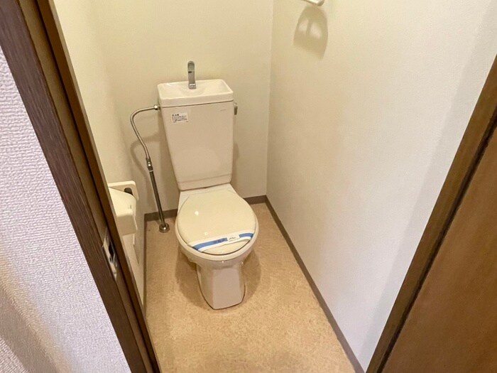 物件内観写真14　(トイレ)