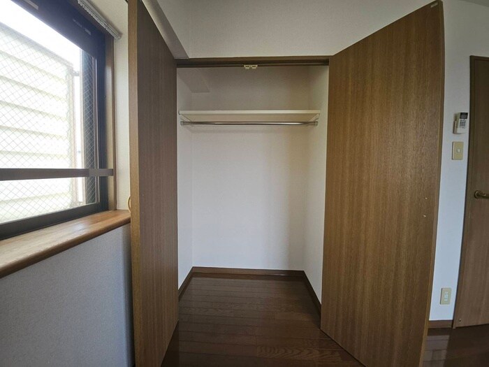 物件内観写真15　(収納)