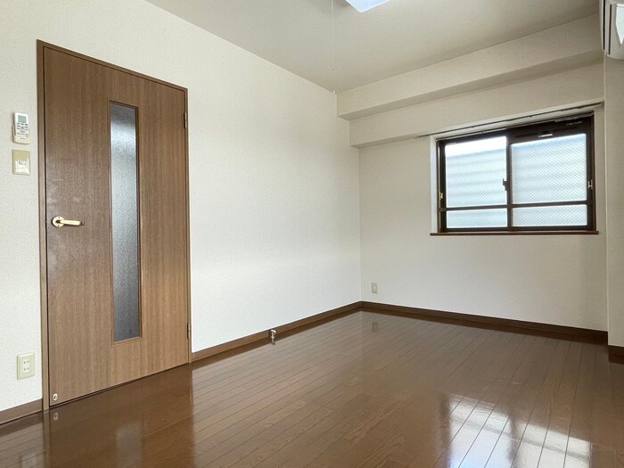 物件内観写真17　(居室)