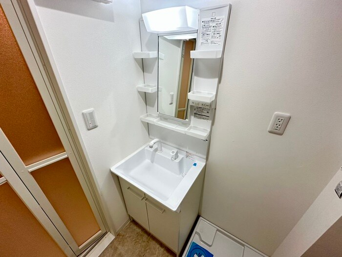 物件内観写真13　(洗面)