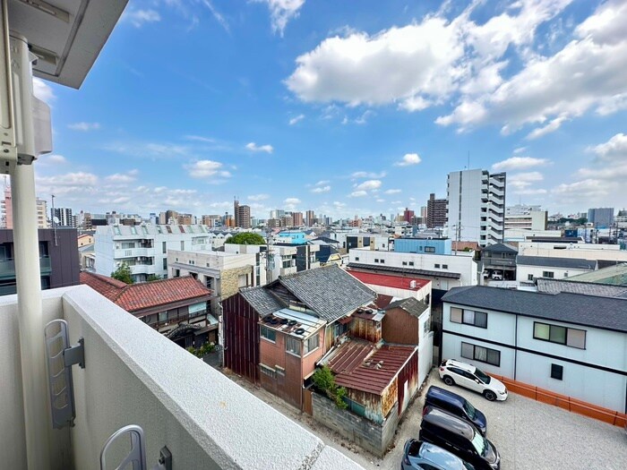 物件内観写真16　(室内からの展望)