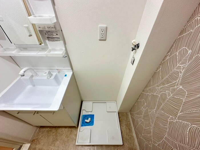 物件内観写真17　(洗濯機置場)