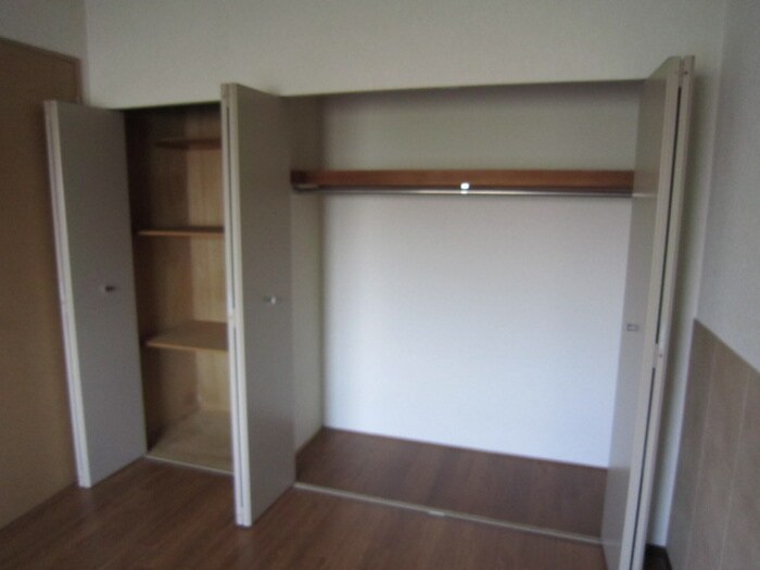 物件内観写真13　(収納)