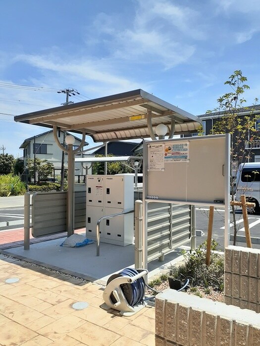 物件外観写真2　(駐輪場)