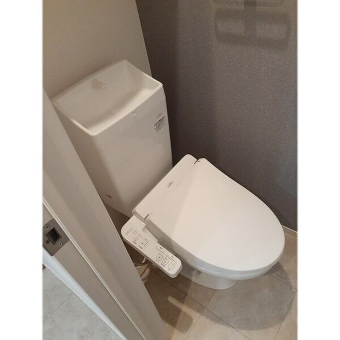 物件内観写真11　(トイレ)