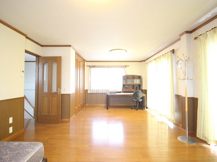 物件内観写真6　(居室)