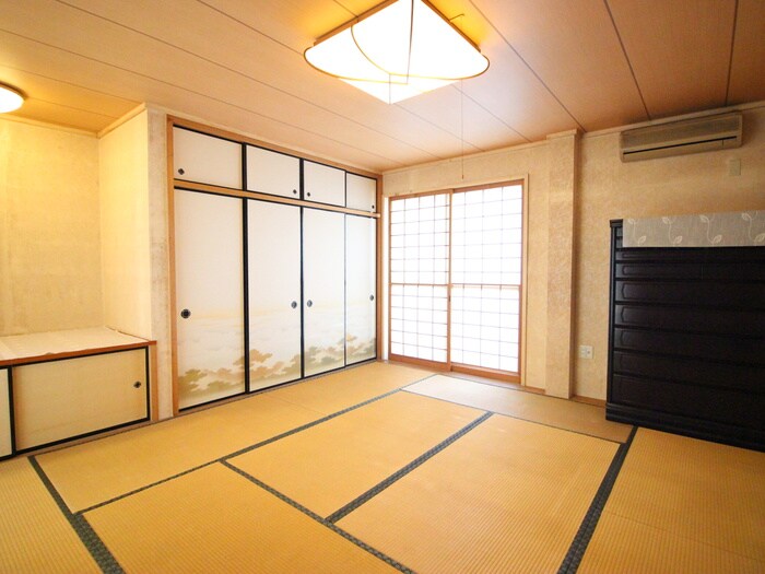 物件内観写真8　(居室)