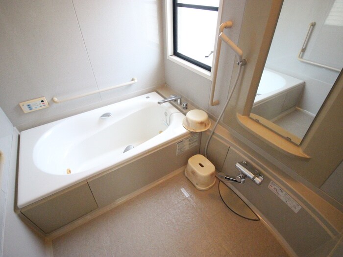 物件内観写真12　(バス／シャワールーム等)