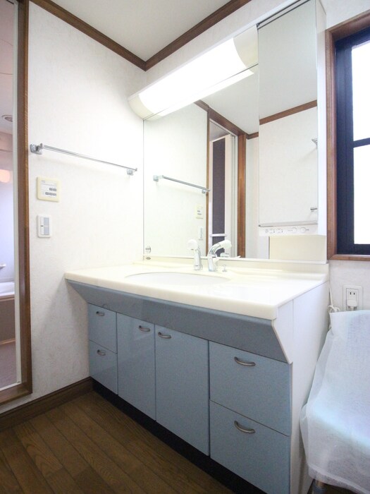 物件内観写真13　(洗面)