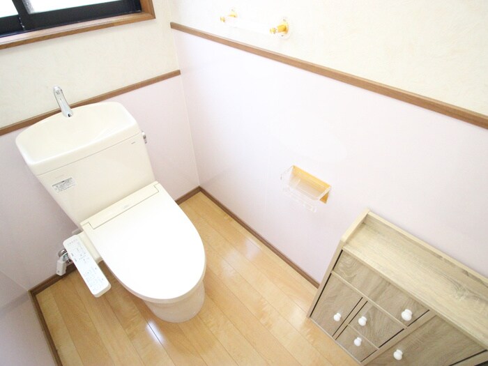 物件内観写真14　(トイレ)