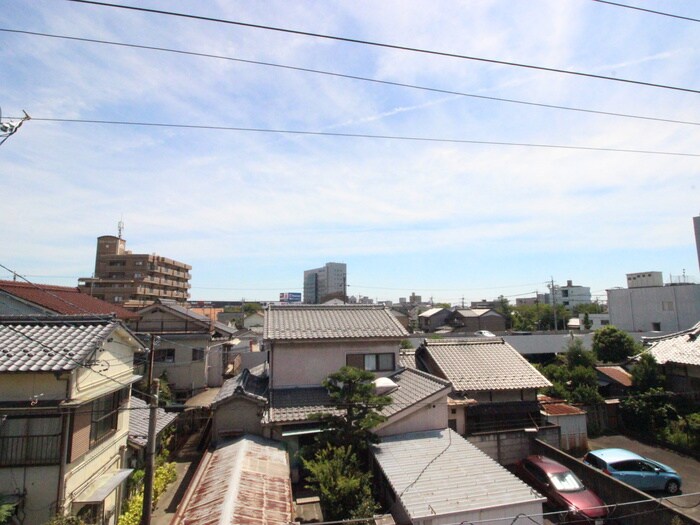 物件内観写真20　(室内からの展望)