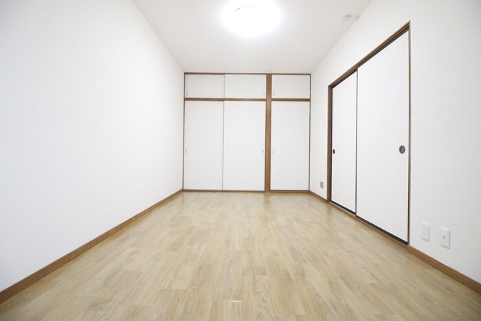 物件内観写真11　(居室)