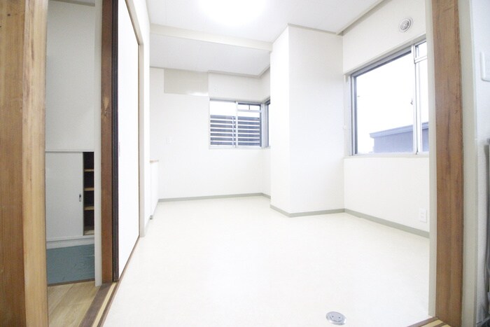 物件内観写真13　(居室)