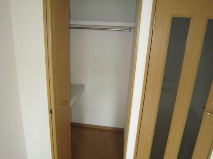 物件内観写真15　(収納)